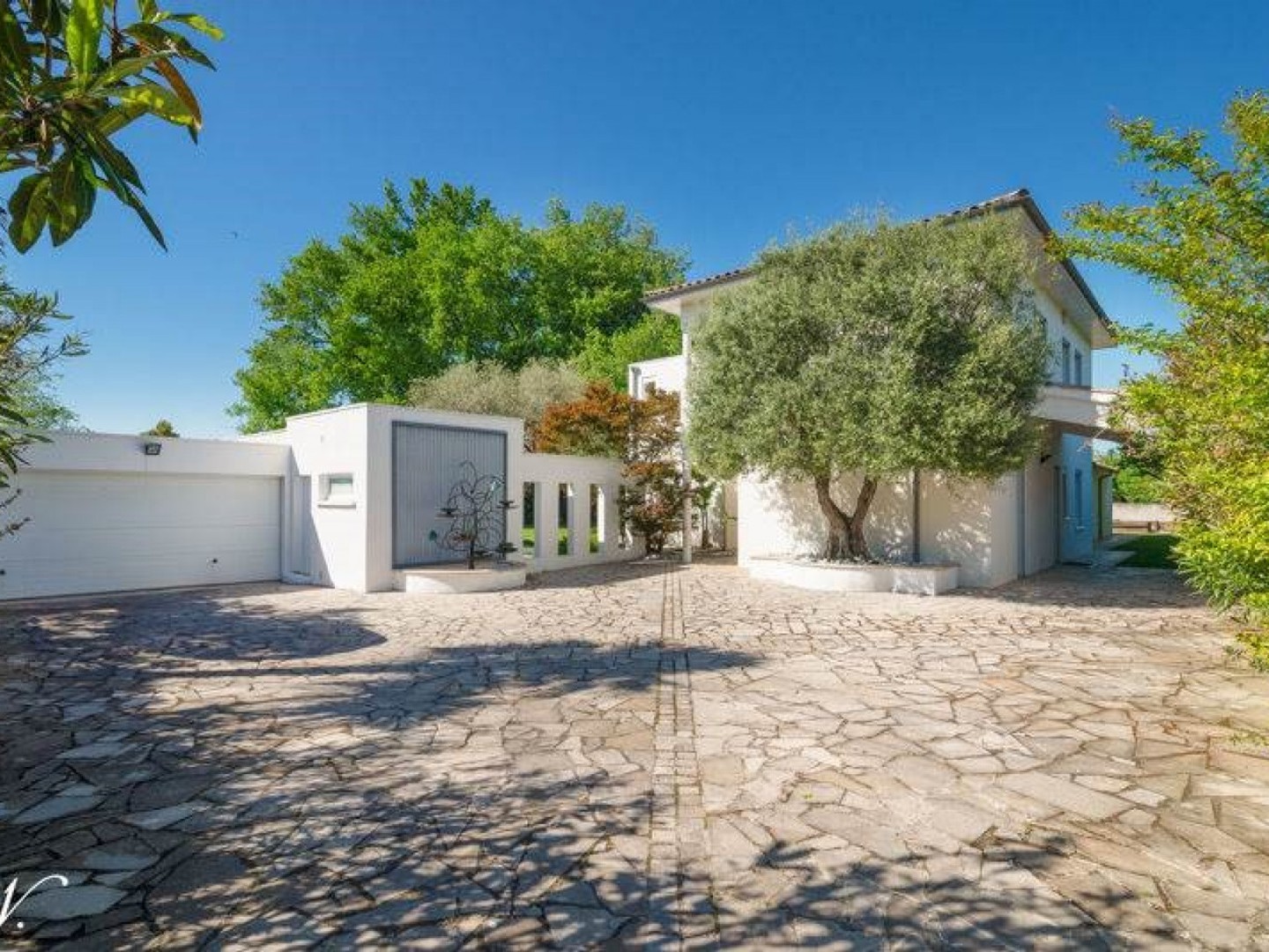Contemporaine de 7 pièces principales