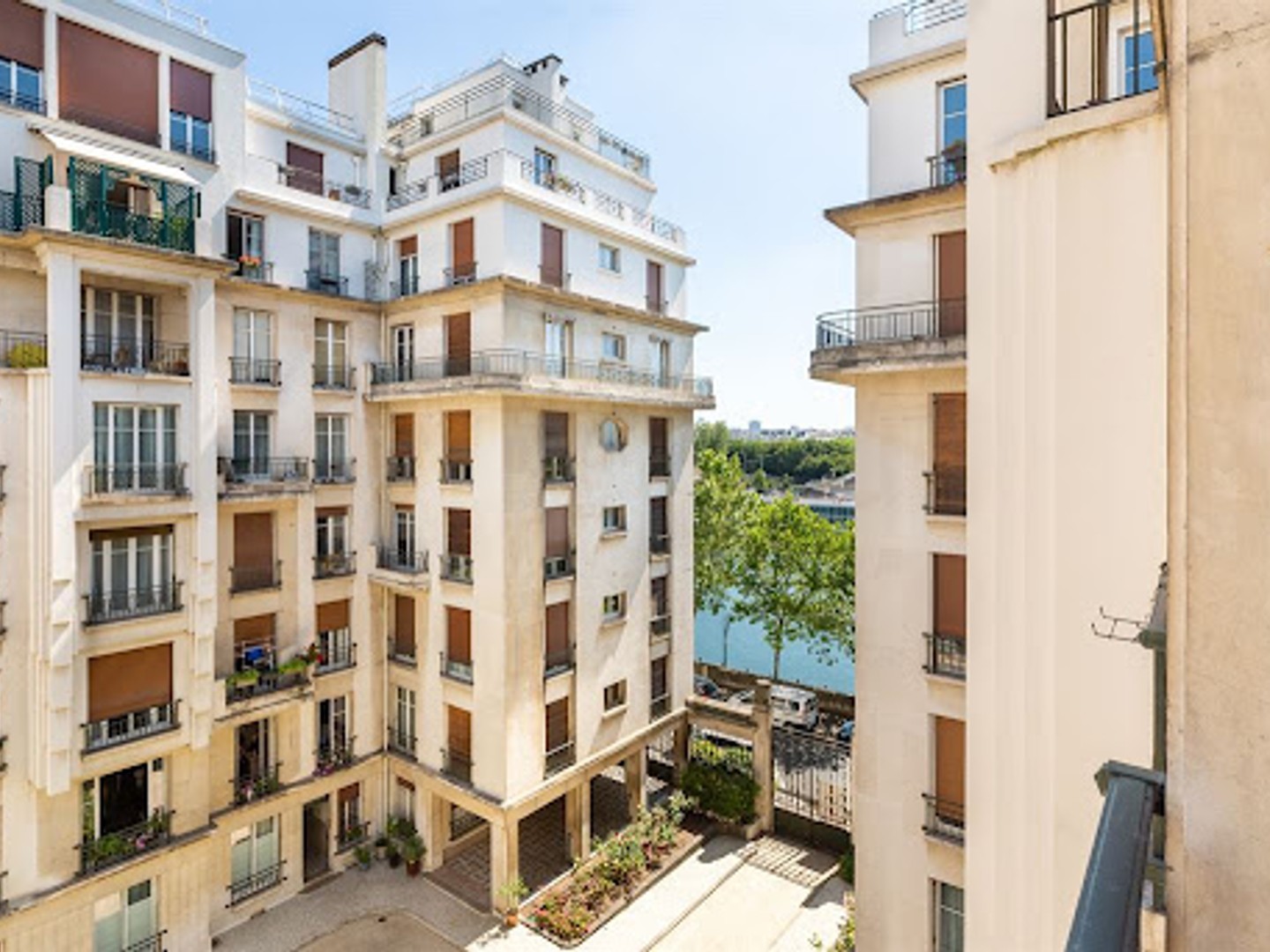 Appartement à vendre - 6 pièces - 130m2 - Paris 16e (75016)