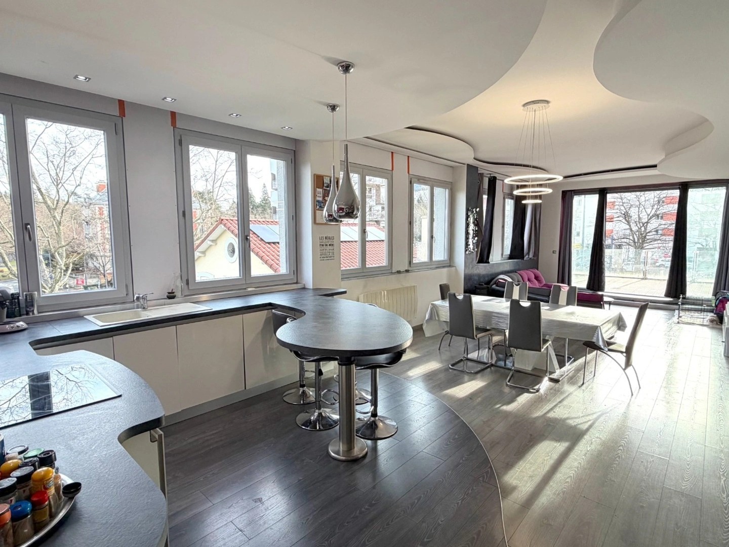 Appartement à vendre - 4 pièces - 130m2 - Saint-Étienne (42100)