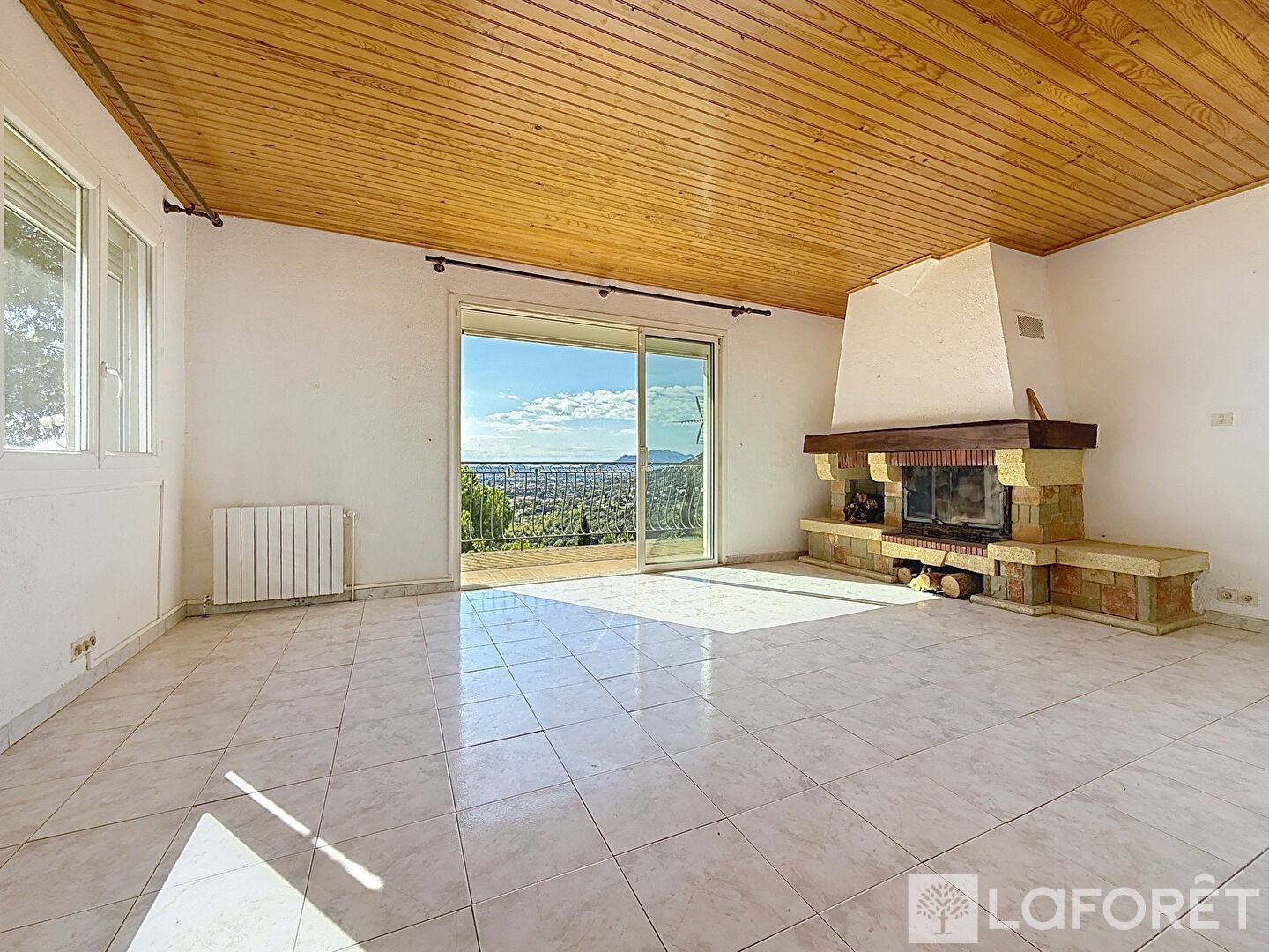 Maison à vendre - 8 pièces - 180m2 - Hyères (83400)