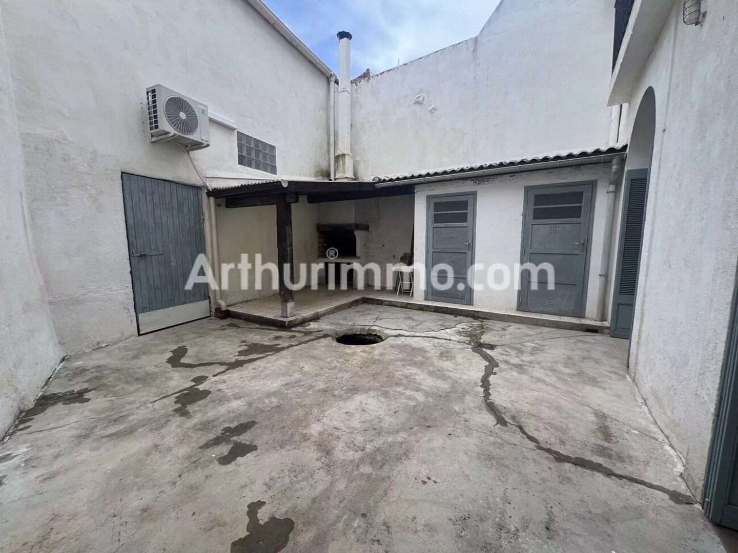 Maison à vendre - 4 pièces - 247m2 - Villeneuve-Lès-Bé... (34420)