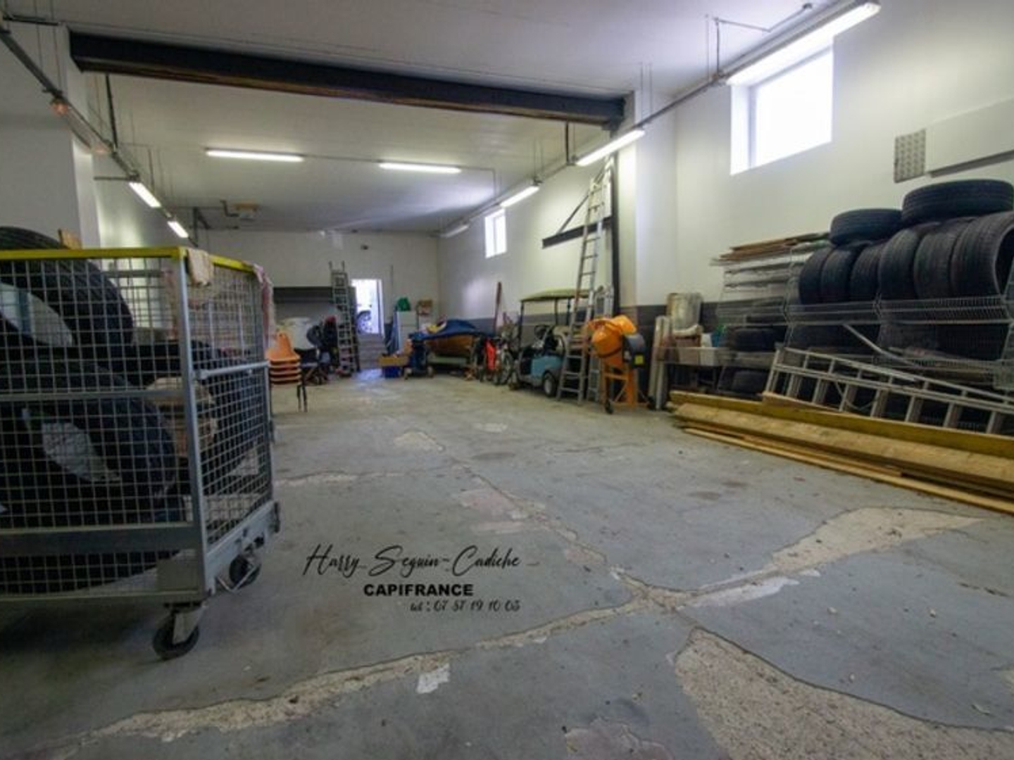 Immeuble à vendre - 1832m2 - Vaudherland (95500)