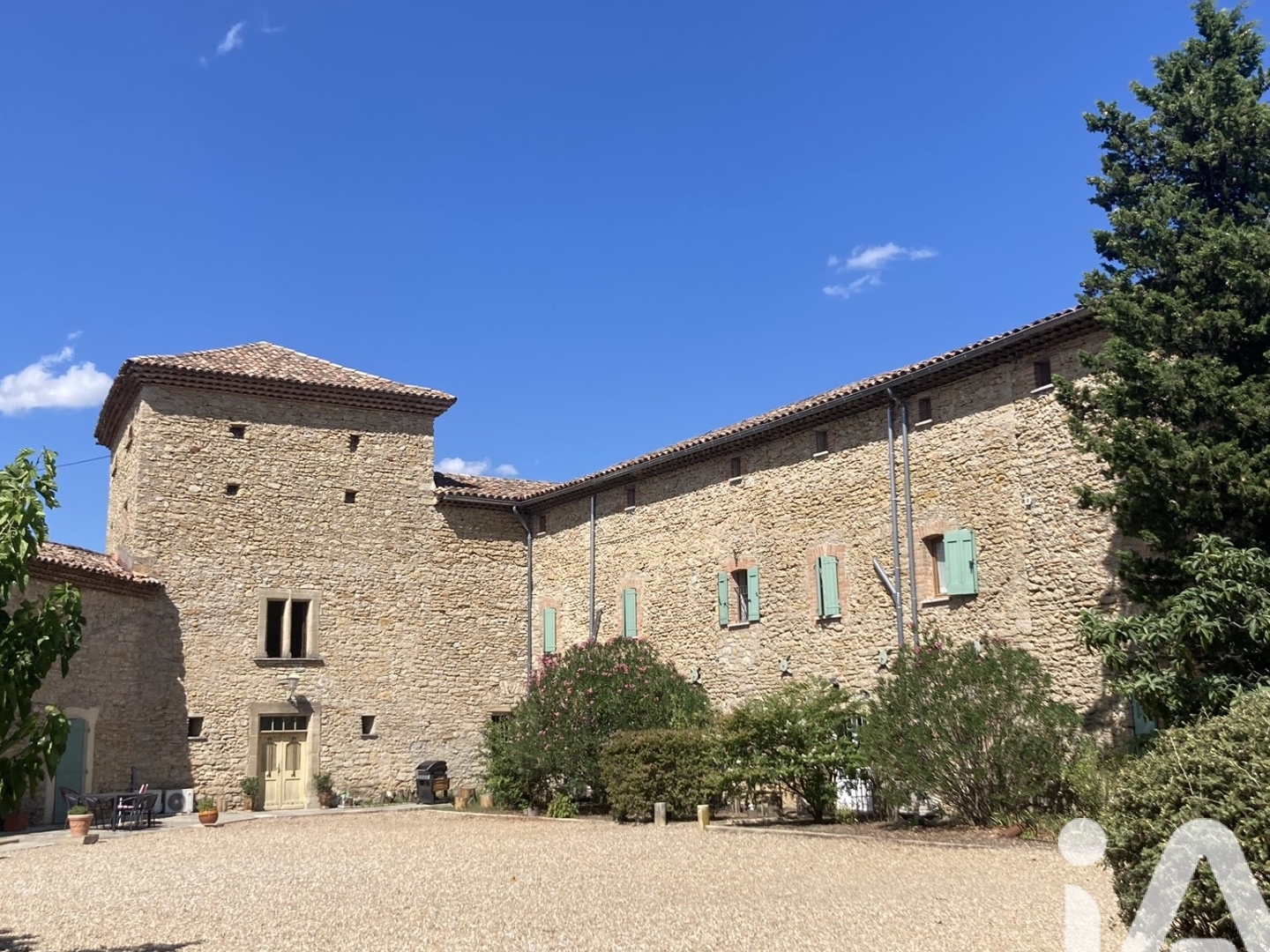 Maison à vendre - 27 pièces - 896m2 - Bagard (30140)