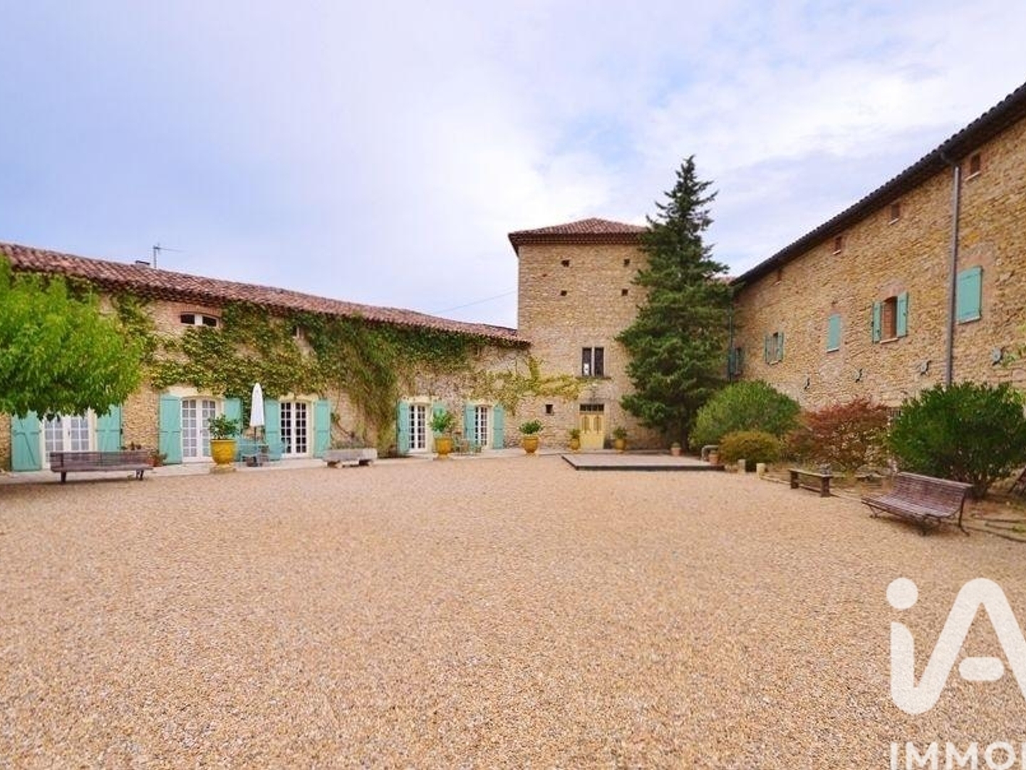 Maison à vendre - 27 pièces - 896m2 - Bagard (30140)