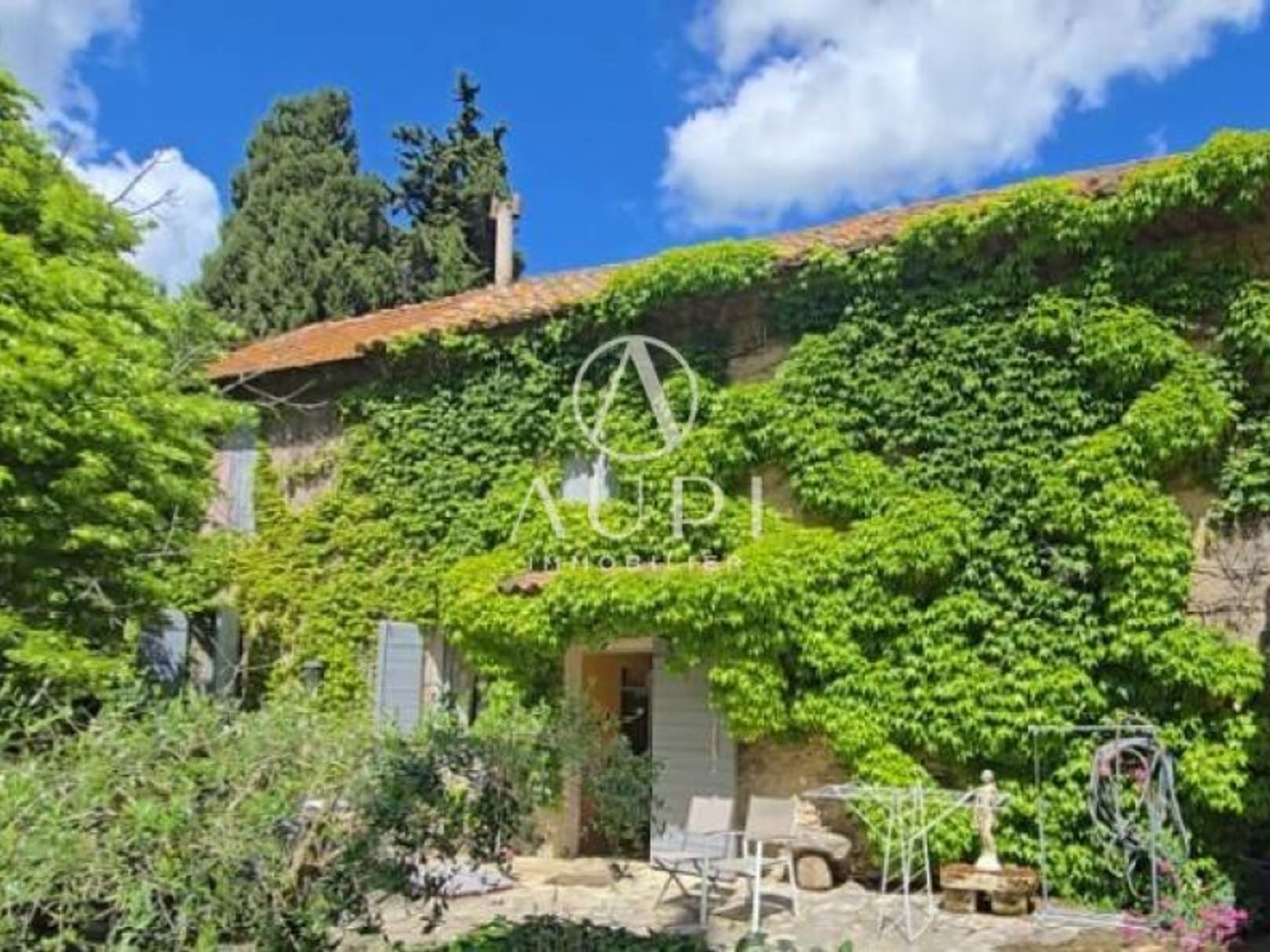 Maison à vendre - 7 pièces - 129m2 - Mas-Blanc-Des-Alp... (13103)