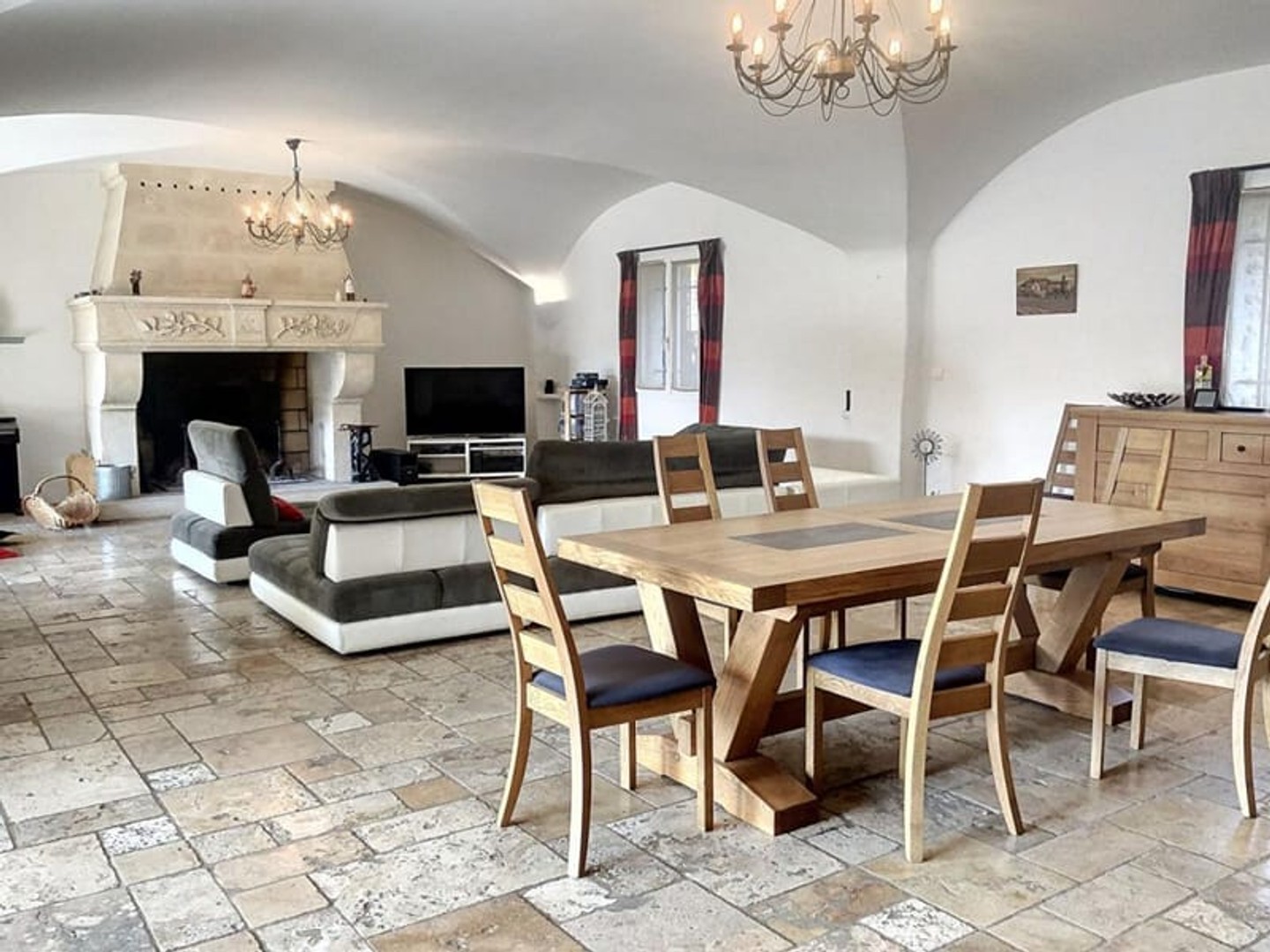 Maison à vendre - 15 pièces - 552m2 - Banon (04150)