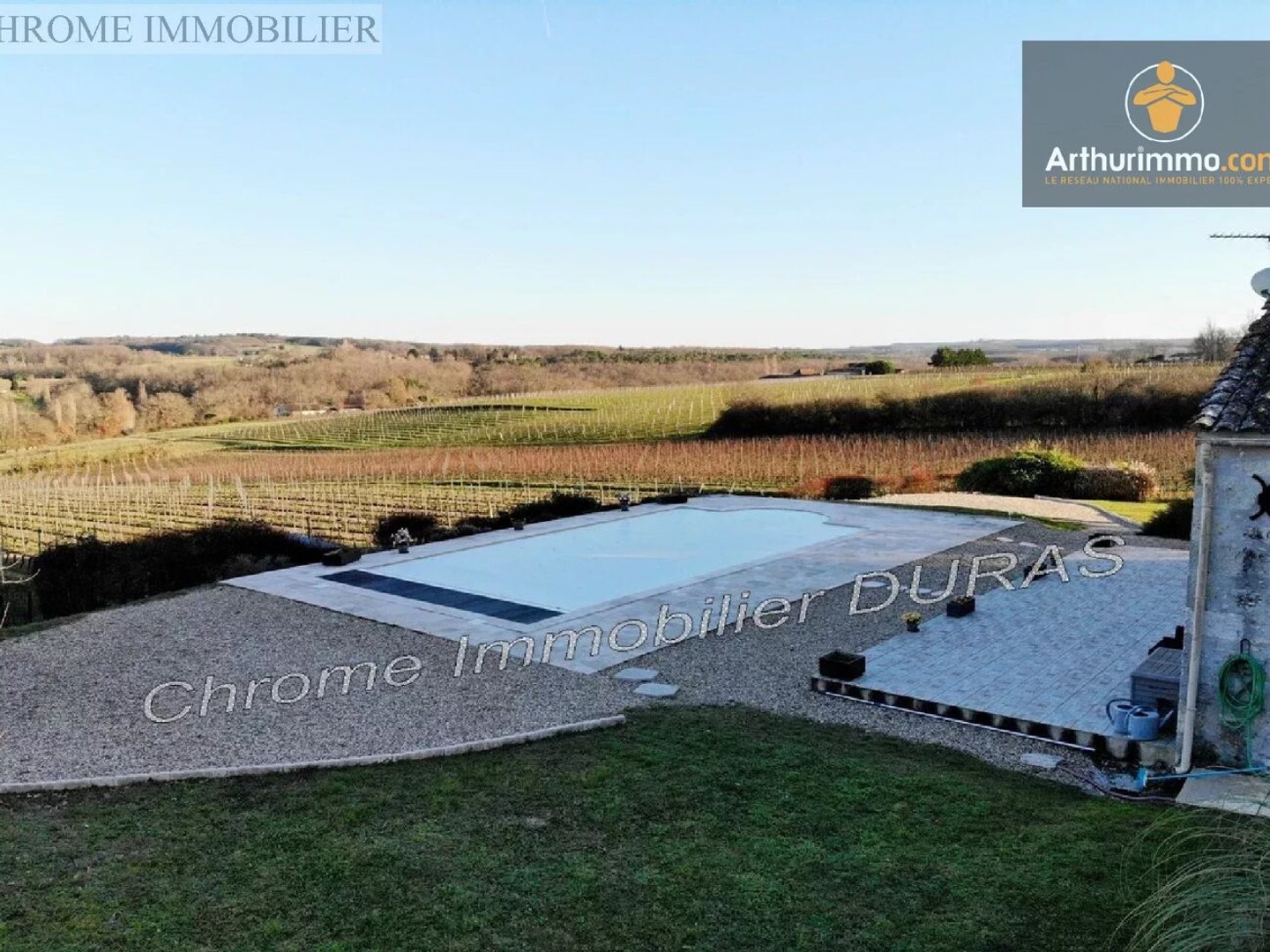 Maison à vendre - 2 pièces - 360m2 - Sainte-Foy-La-Grande (33220)