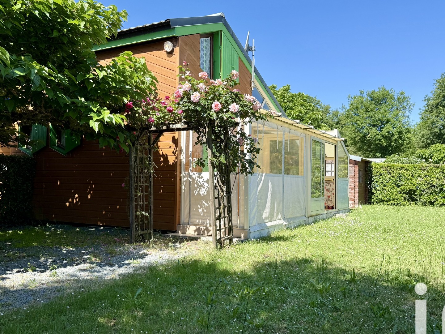 Maison à vendre - 3 pièces - 40m2 - Saint-Pierre-D'ol... (17310)