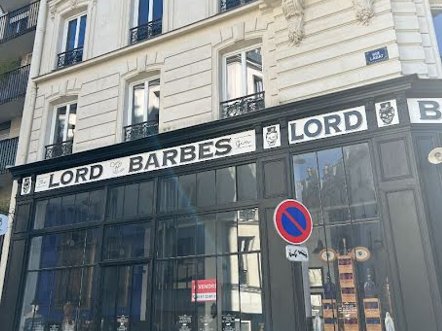 Immeuble à vendre - 105m2 - Paris 18e (75018)