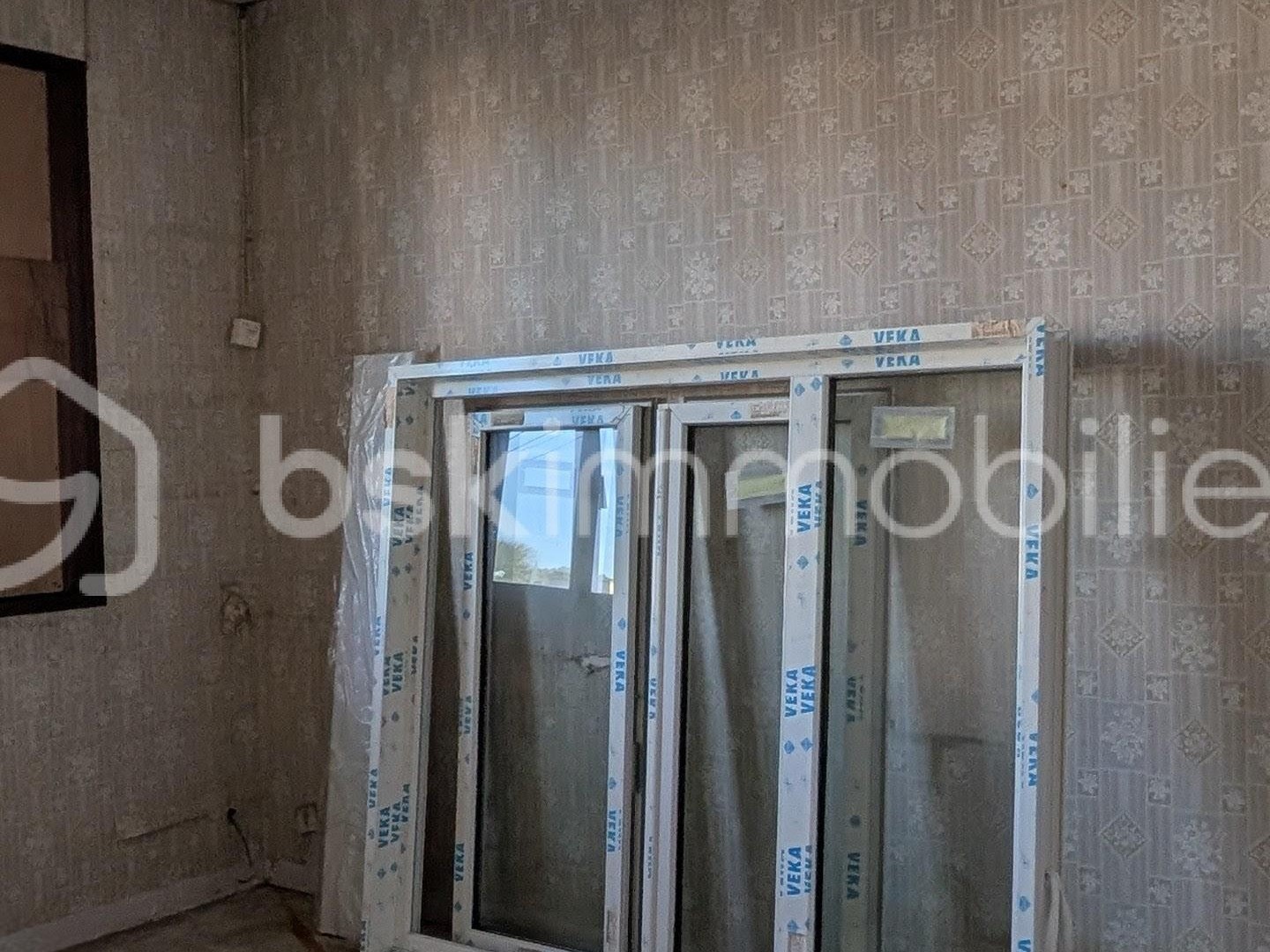 Magasin à vendre - 1 pièce - 62m2 - Pont-L'abbé-D'arn... (17250)