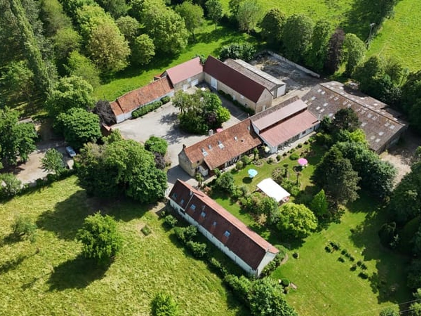 Domaine d'exception  Ferme-Auberge du XVIIIe