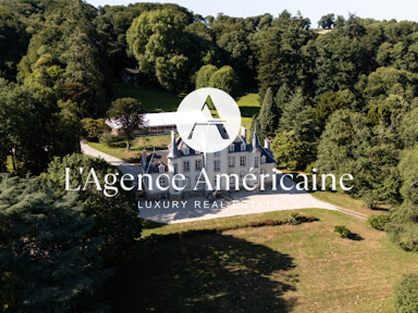 Château 1170 m²