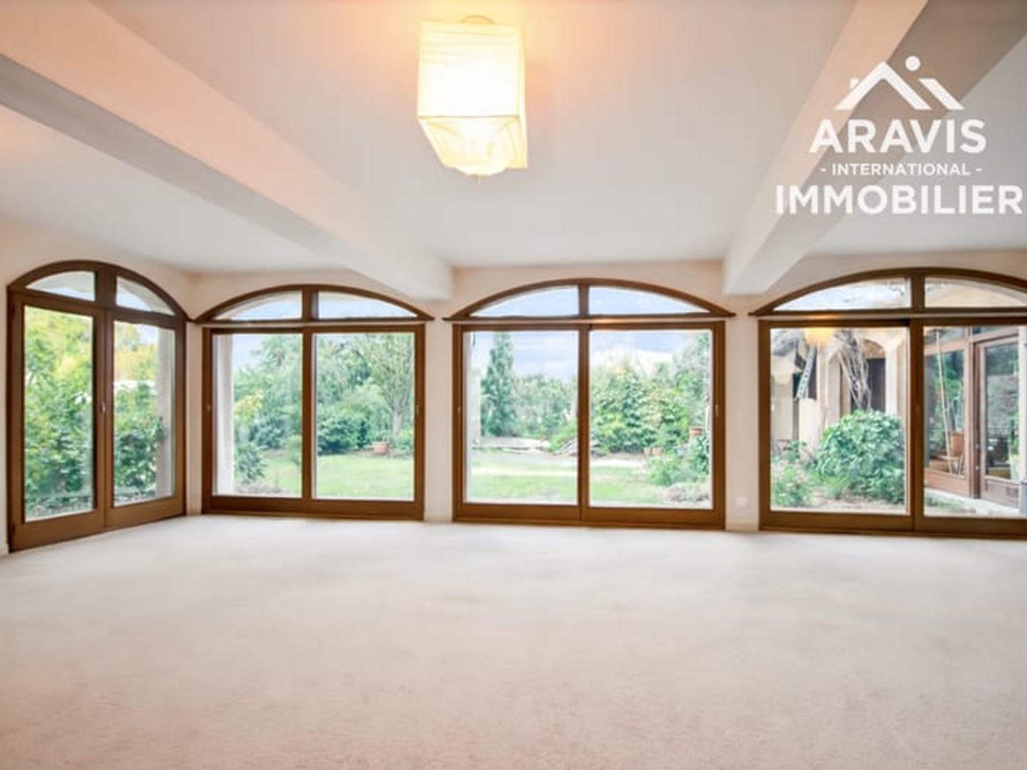Maison à vendre - 8 pièces - 243m2 - Annecy (74940)