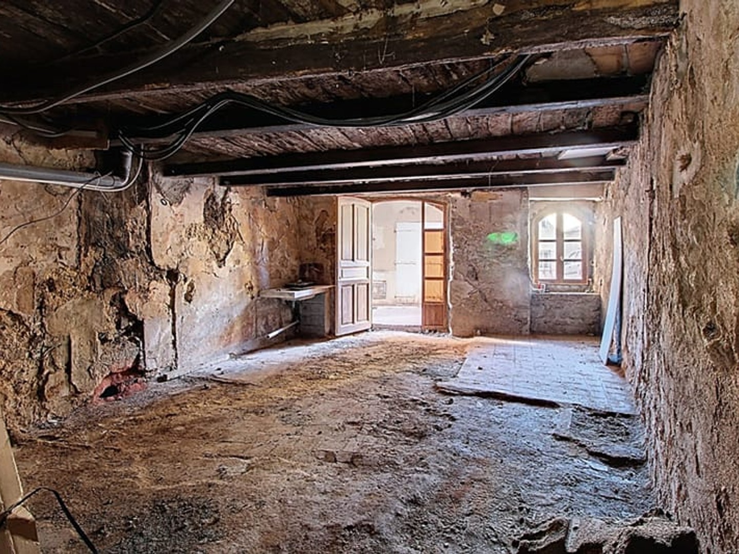 Magasin à vendre - 1 pièce - 36m2 - Lorgues (83510)