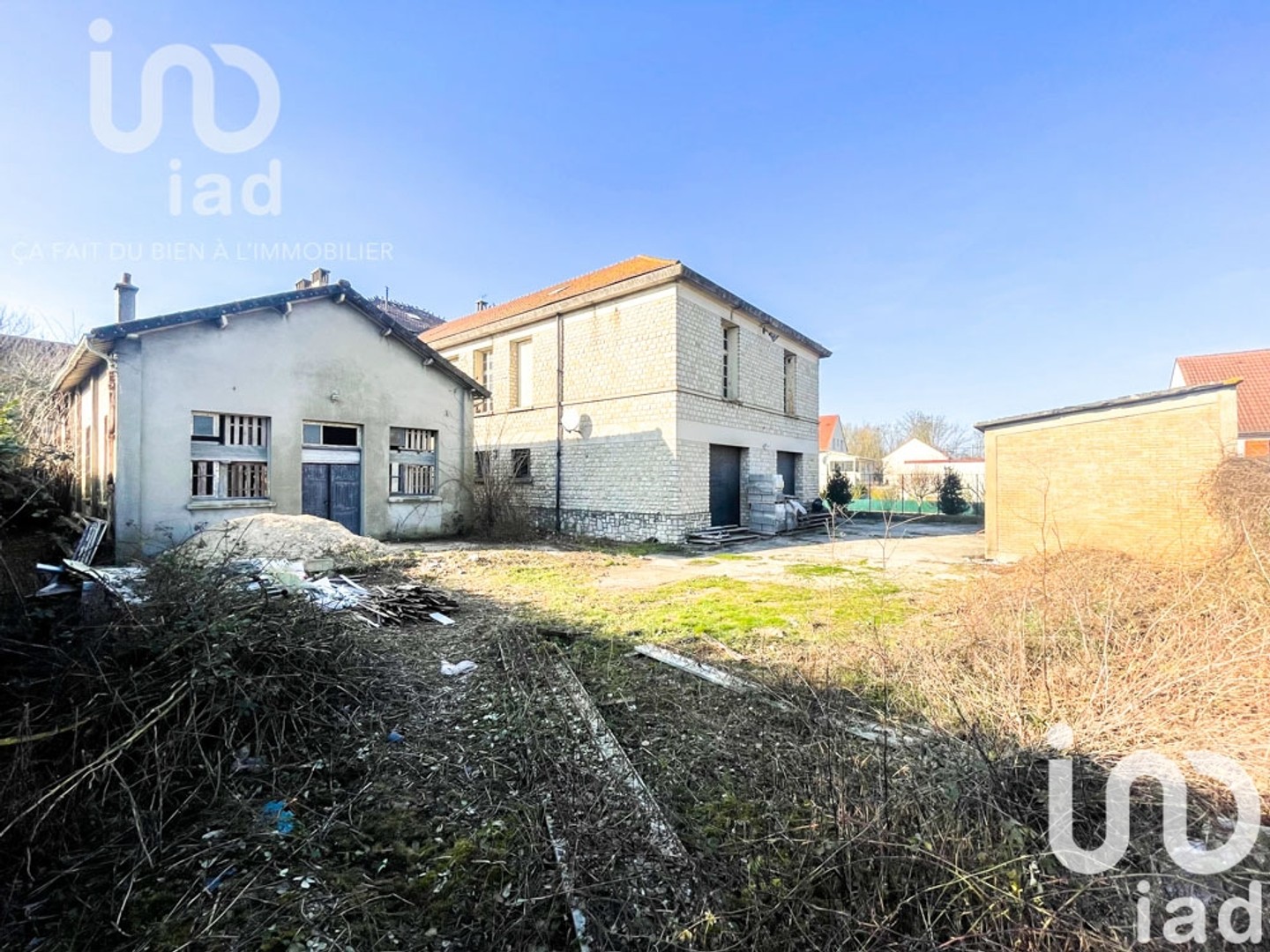 Maison à vendre - 4 pièces - 1000m2 - Varennes-Sur-Seine (77130)
