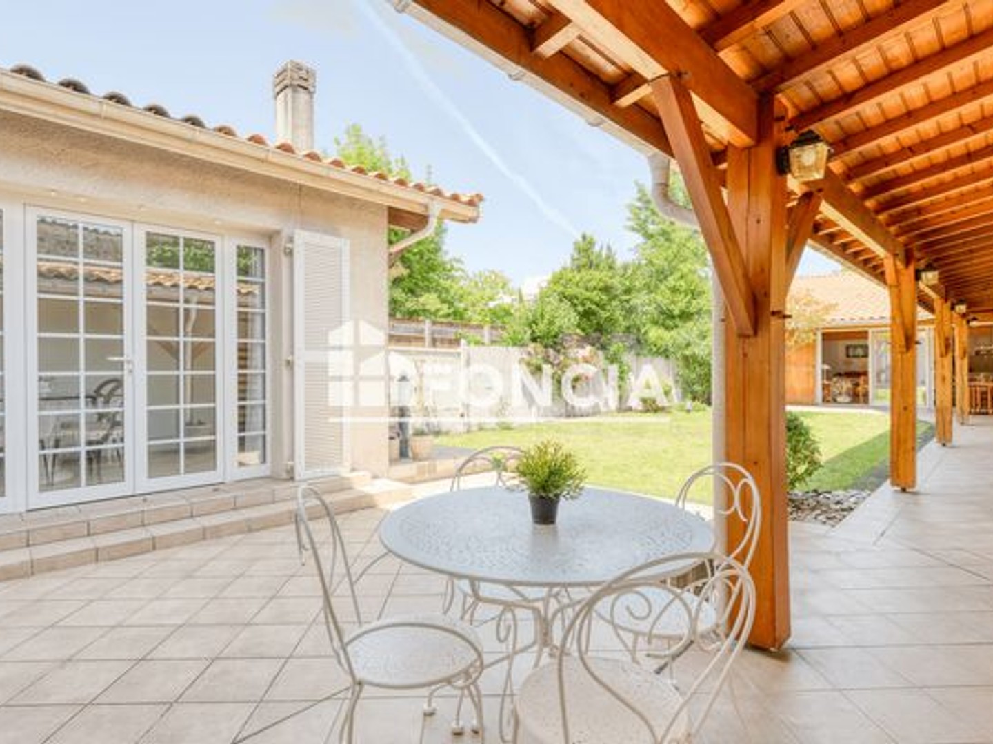 Maison à vendre - 10 pièces - 215m2 - Bordeaux (33800)