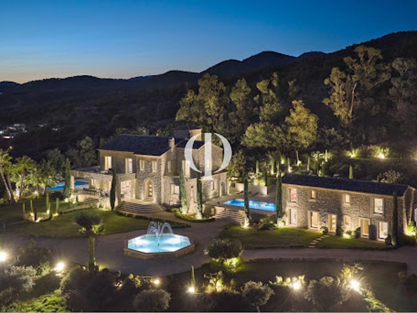 Villa 10 pièces 500 m²