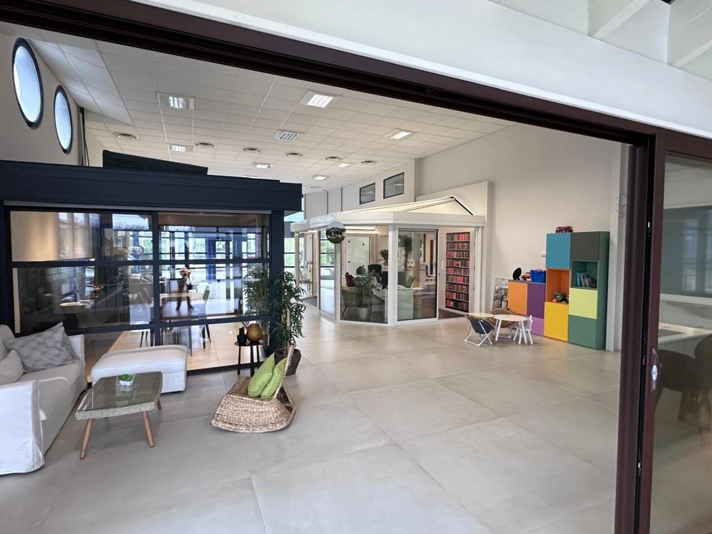 Magasin à vendre - 3 pièces - 270m2 - Thoiry (01710)