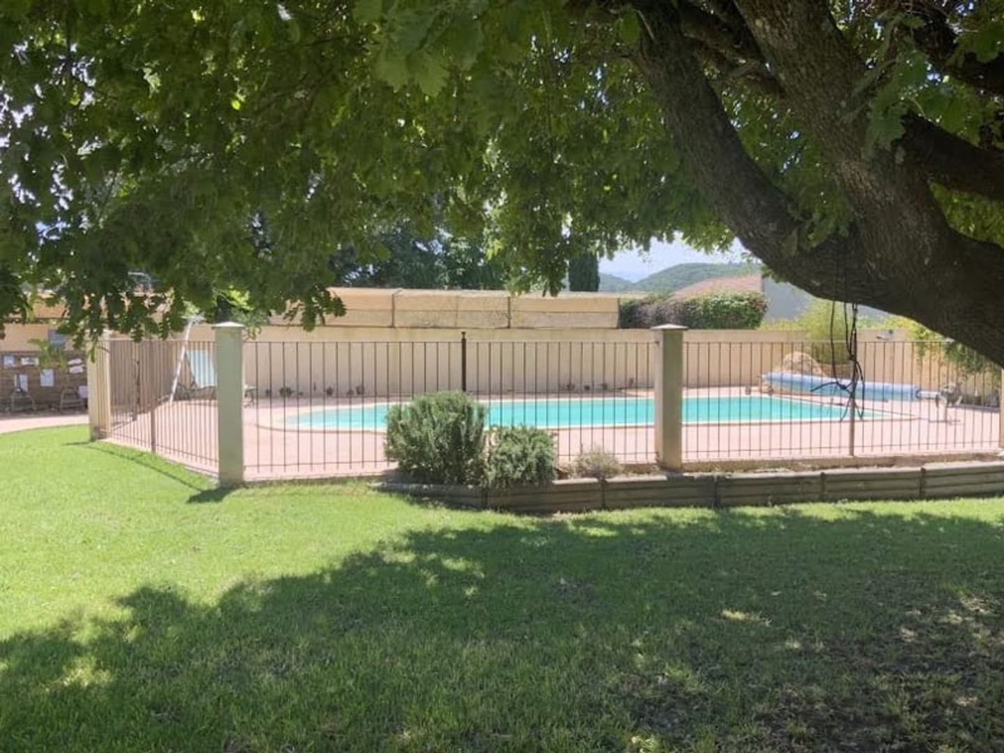 Maison à vendre - 5 pièces - 118m2 - Uzès (30700)