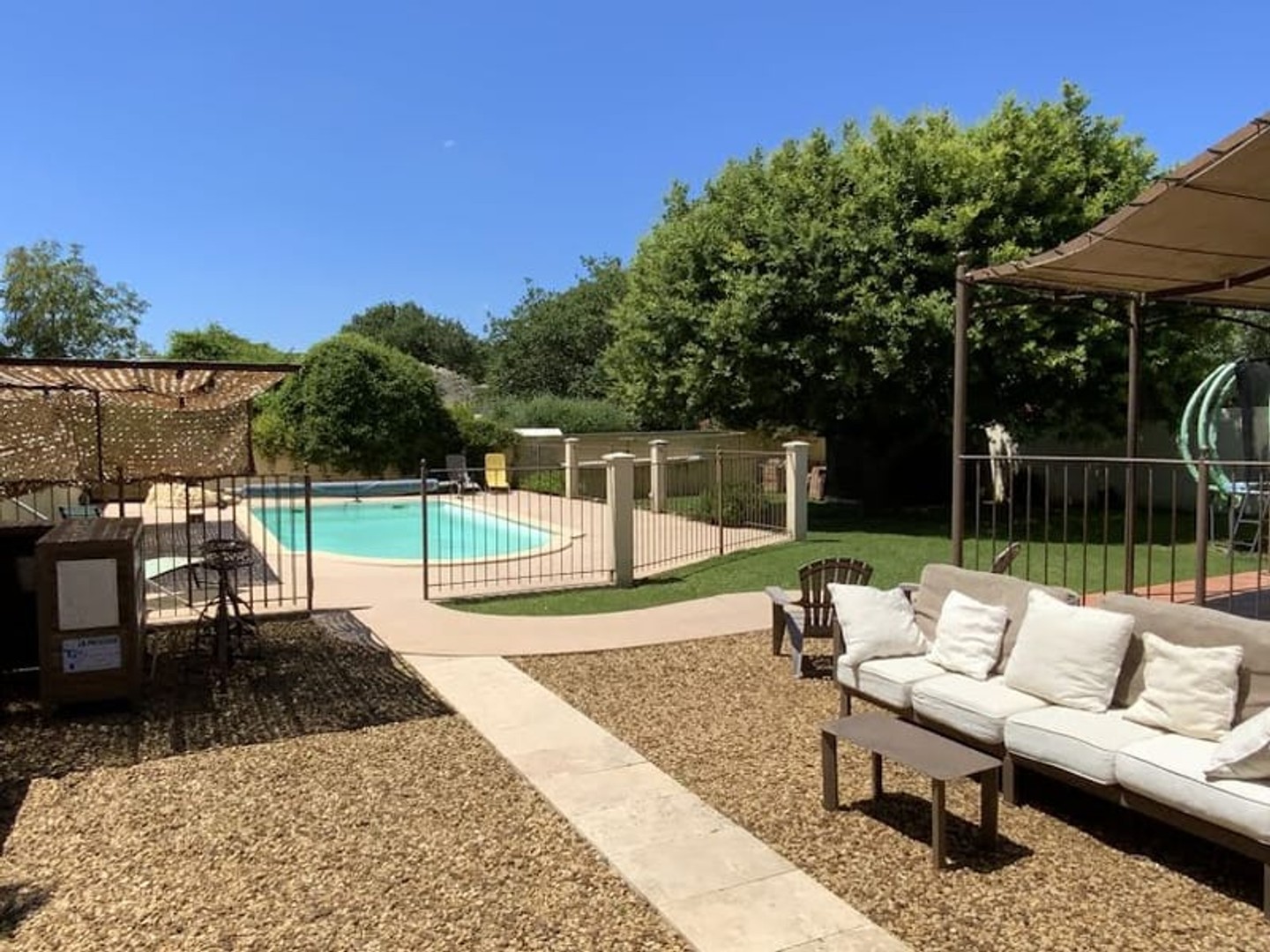 Maison à vendre - 5 pièces - 118m2 - Uzès (30700)