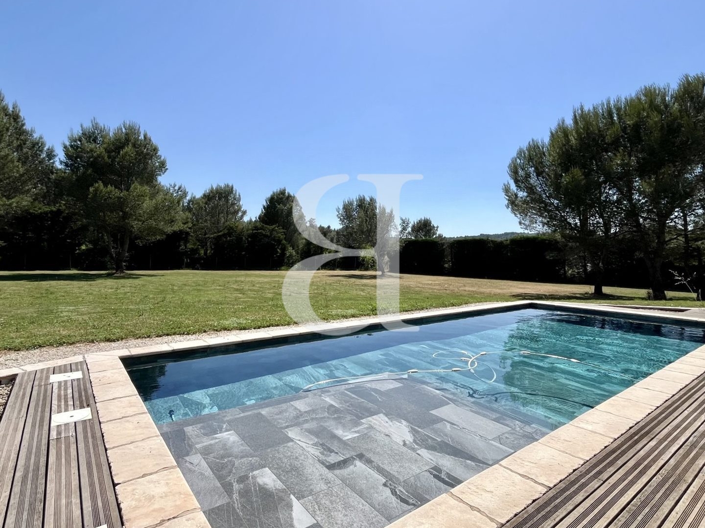 Maison à vendre - 4 pièces - 147m2 - Boulbon (13150)