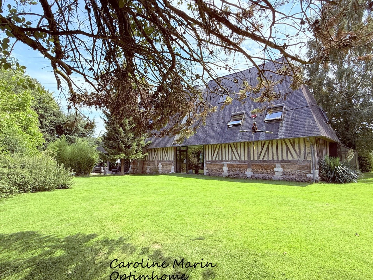 Maison à vendre - 7 pièces - 298m2 - Bourg-Achard (27310)