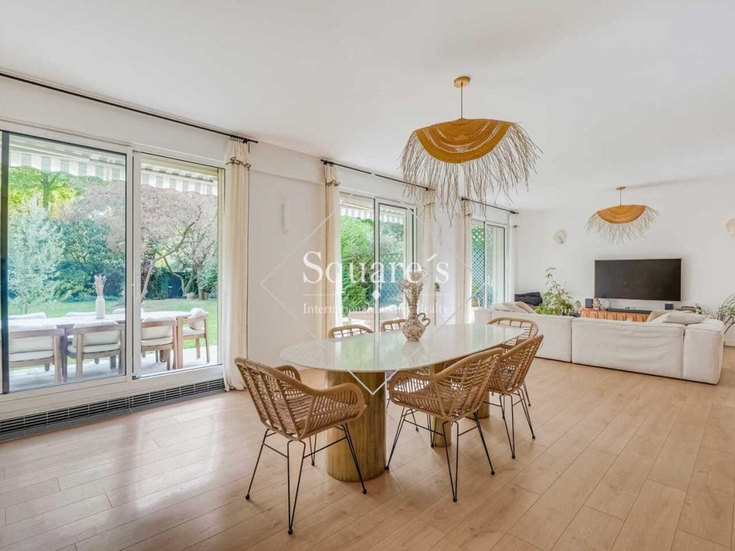 Appartement à vendre - 5 pièces - 130m2 - Neuilly-Sur-Seine (92200)