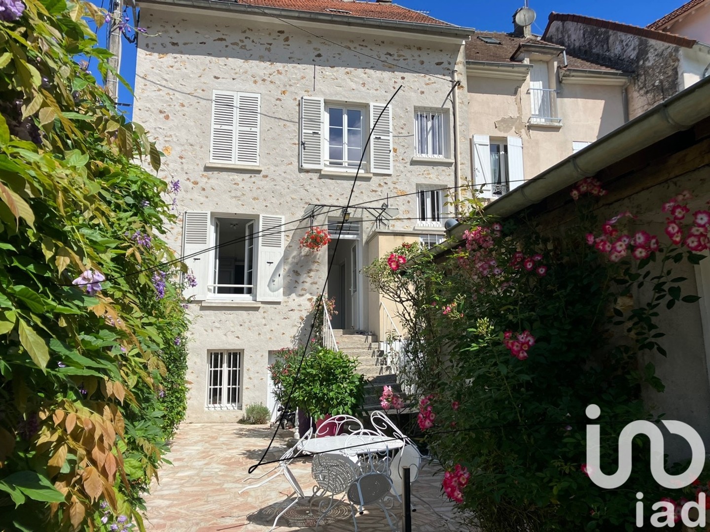 Maison à vendre - 5 pièces - 155m2 - Villeneuve-Sur-Be... (77510)