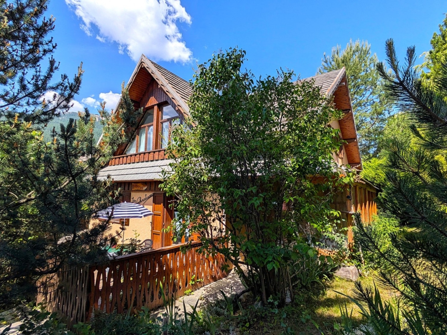Briançon–Belle maison de 146 m² avec vue dominante