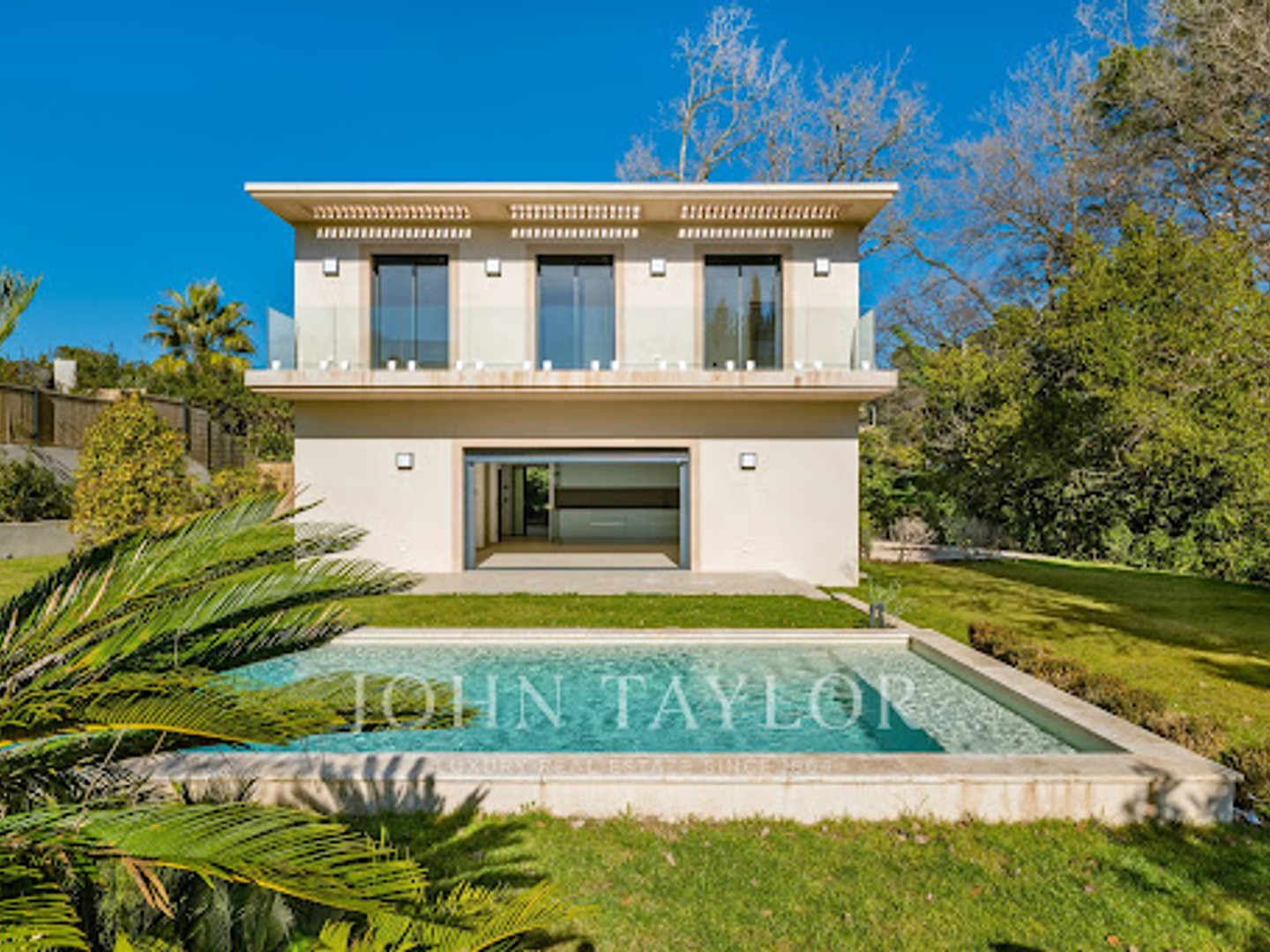Villa 4 pièces 160 m²