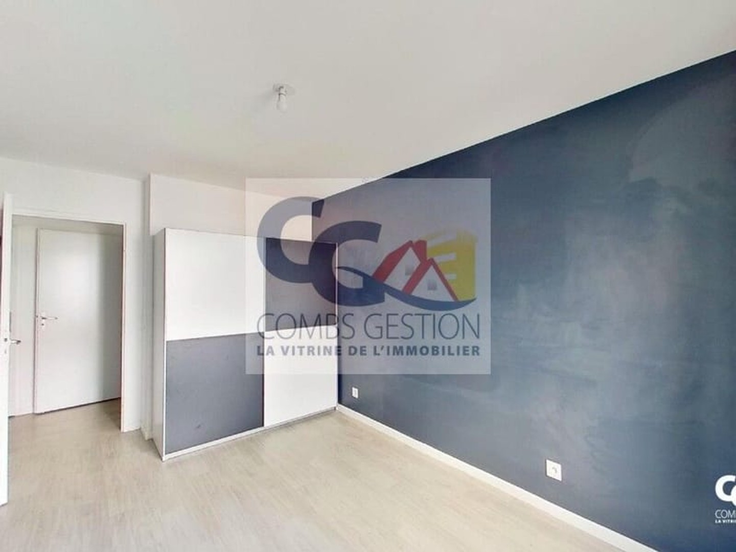 Appartement à vendre - 3 pièces - 61m2 - Corbeil-Essonnes (91100)