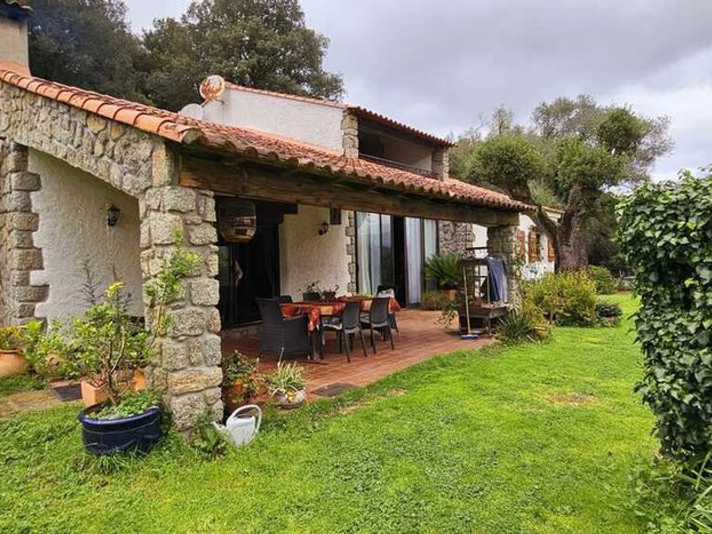 Maison 8 pièces 250 m²