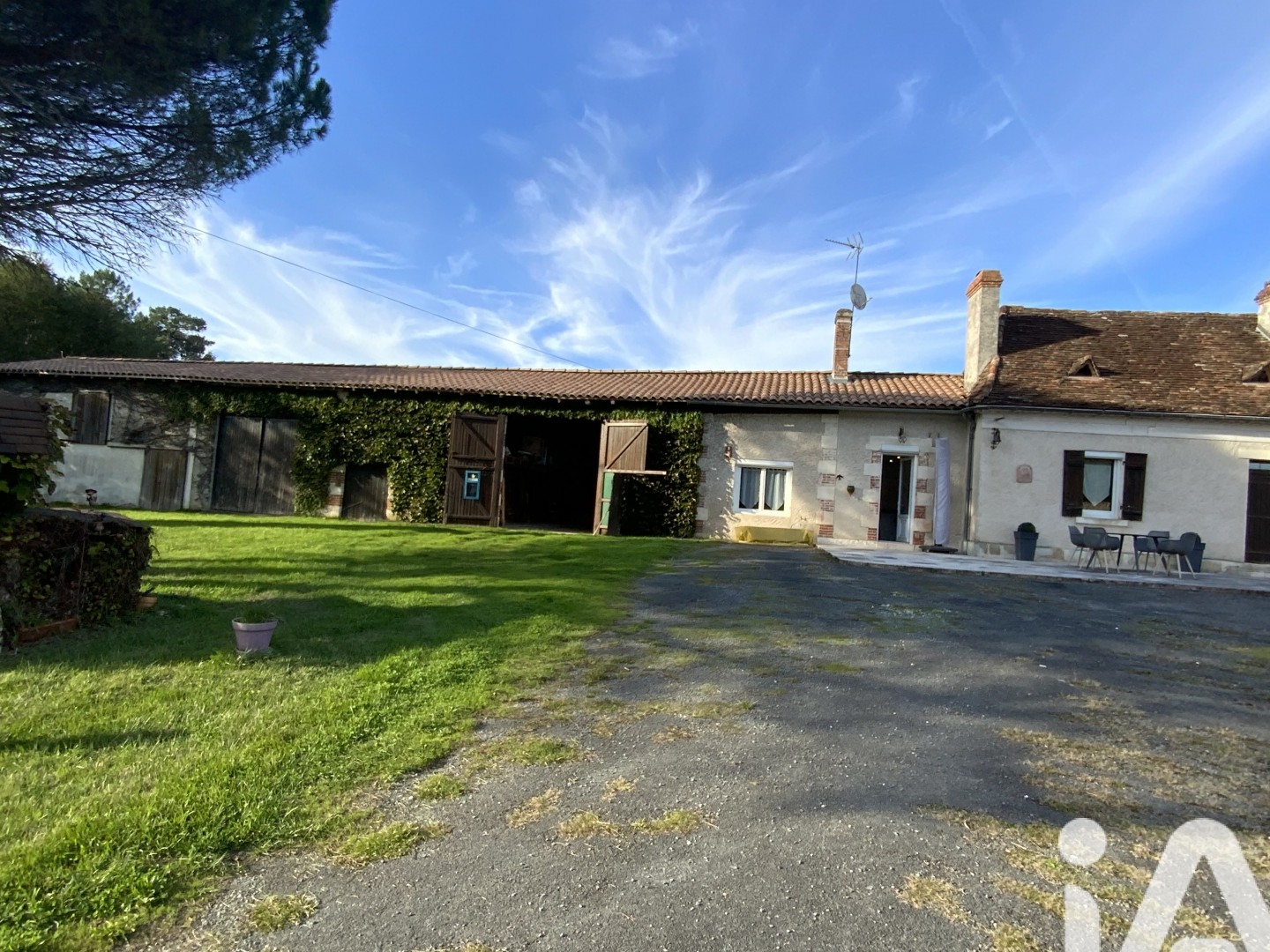 Maison à vendre - 6 pièces - 172m2 - Saint-Barthélemy-... (24700)