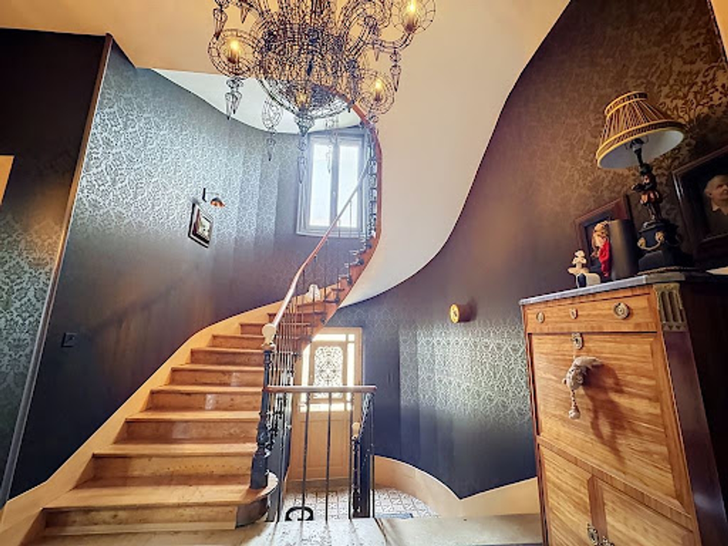 Maison à vendre - 9 pièces - 293m2 - Bayeux (14400)