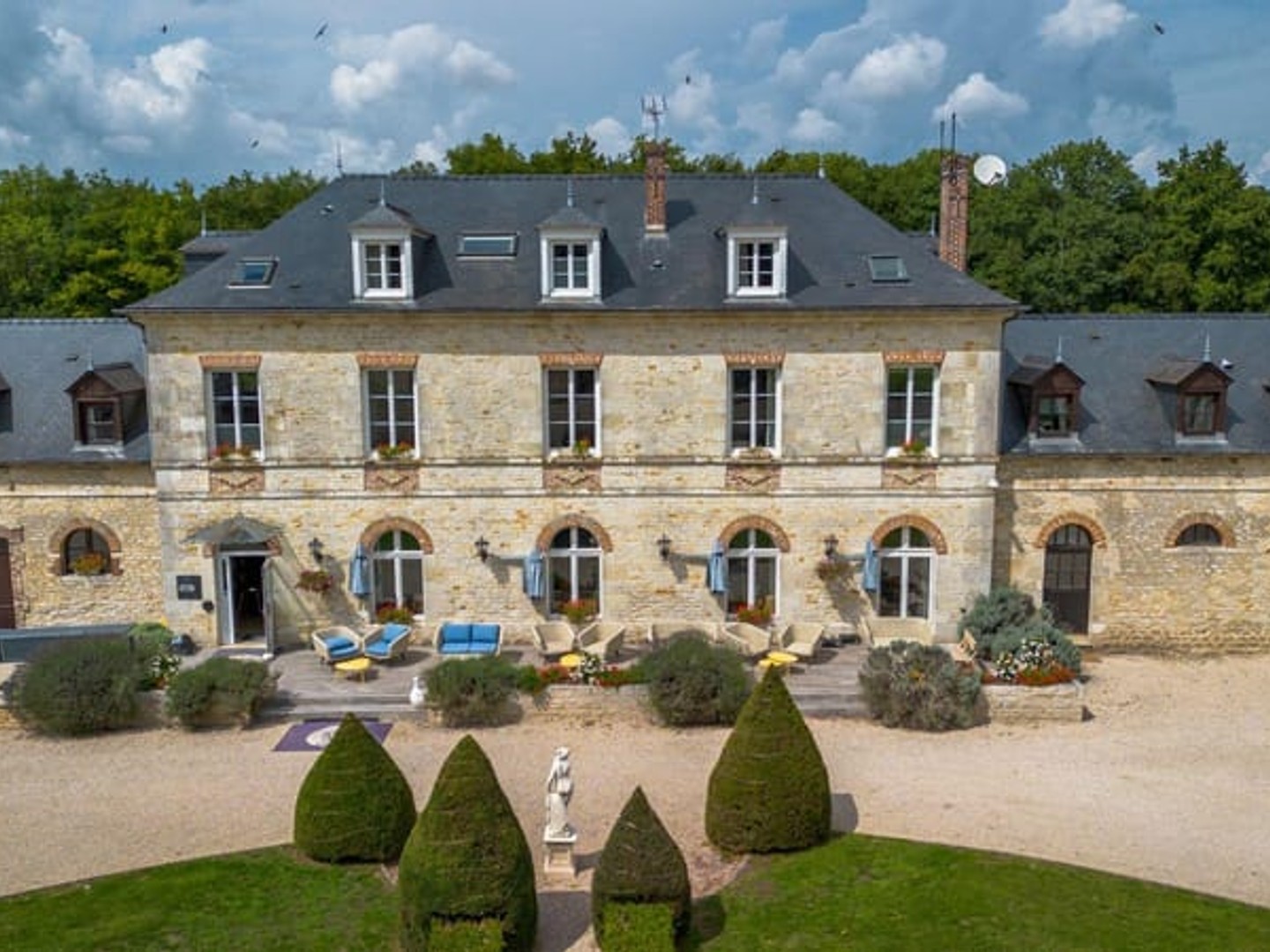 Immeuble à vendre - 1200m2 - Sainte-Preuve (02350)