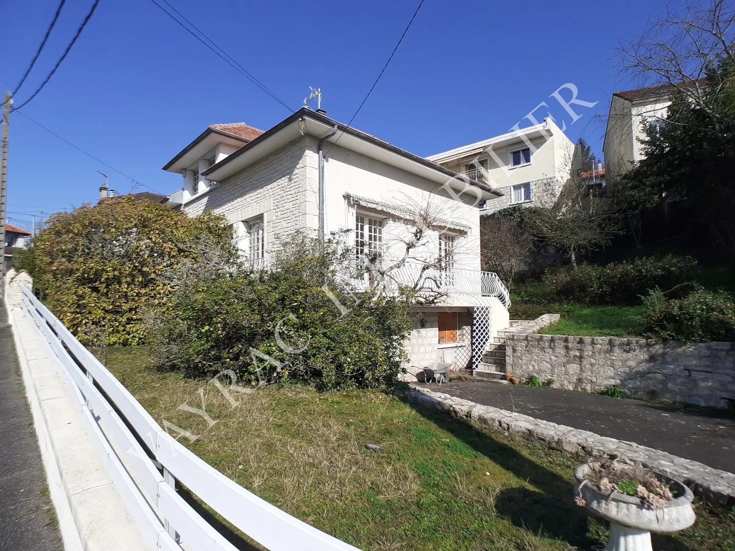 Maison à vendre - 7 pièces - 150m2 - Malemort (19360)