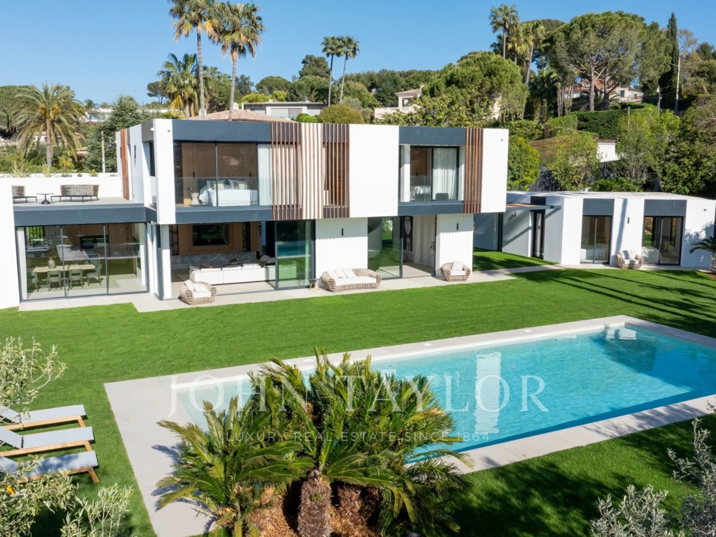 Maison à vendre - 8 pièces - 597m2 - Antibes (06160)