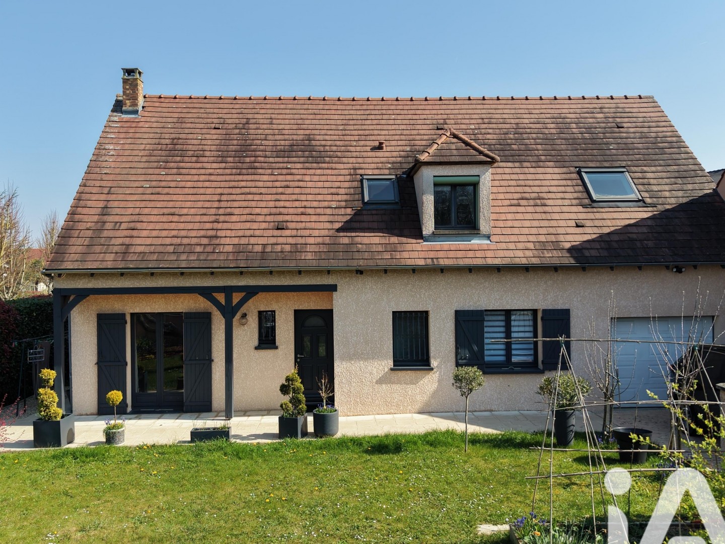 Maison à vendre - 7 pièces - 194m2 - Nanteuil-Lès-Meaux (77100)