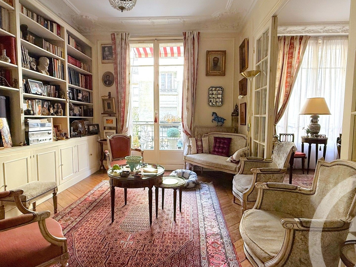 Appartement à vendre - 5 pièces - 96m2 - Paris 16e (75016)