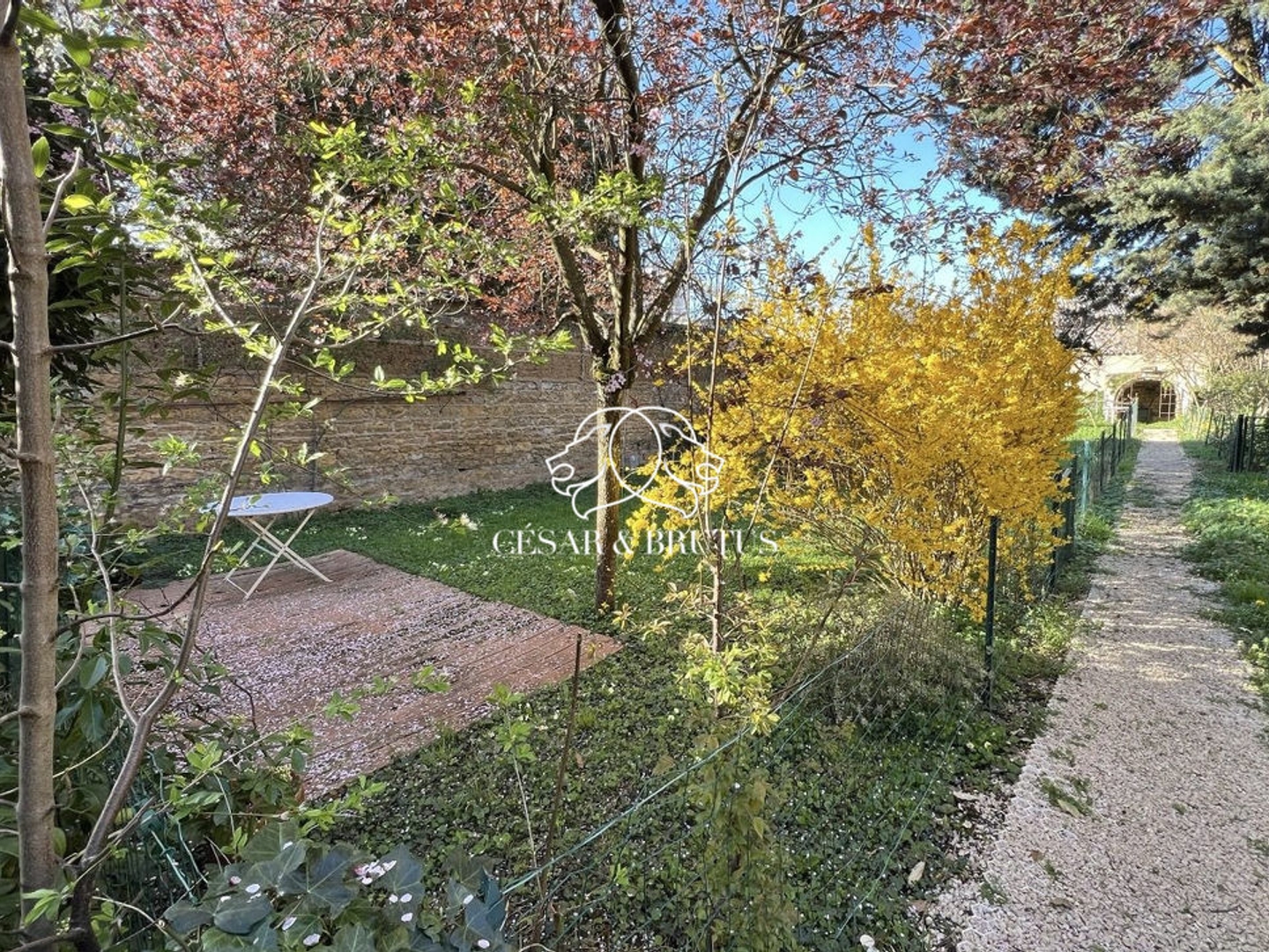 Appartement à vendre - 3 pièces - 84m2 - Villefranche-Sur-... (69400)