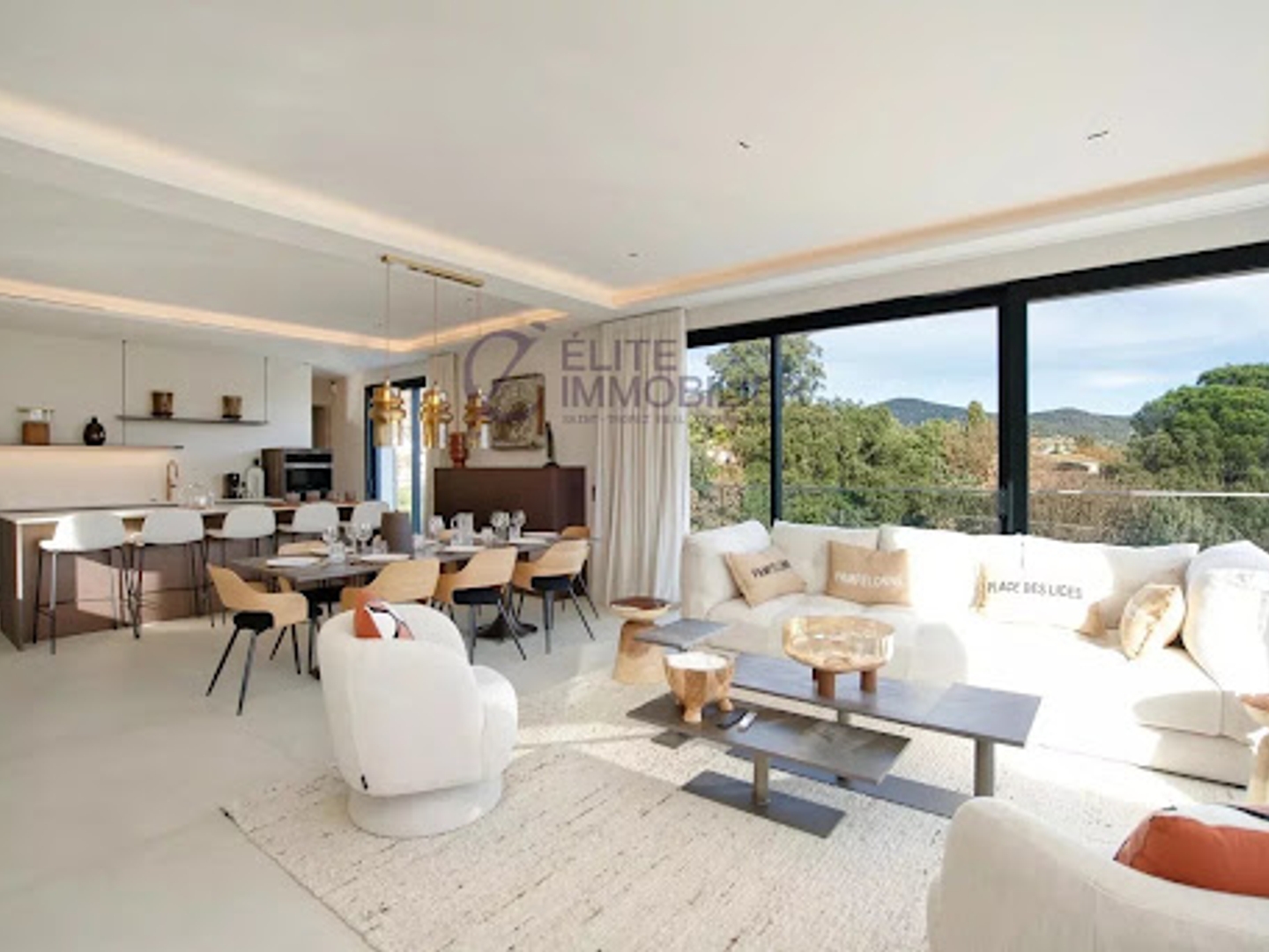 Maison à vendre - 6 pièces - 200m2 - Grimaud (83310)