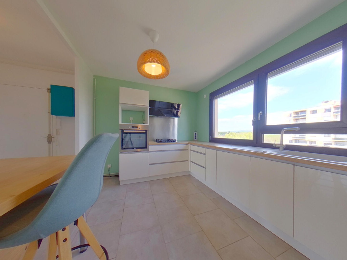 Appartement à vendre - 3 pièces - 65m2 - Bourg-En-Bresse (01000)