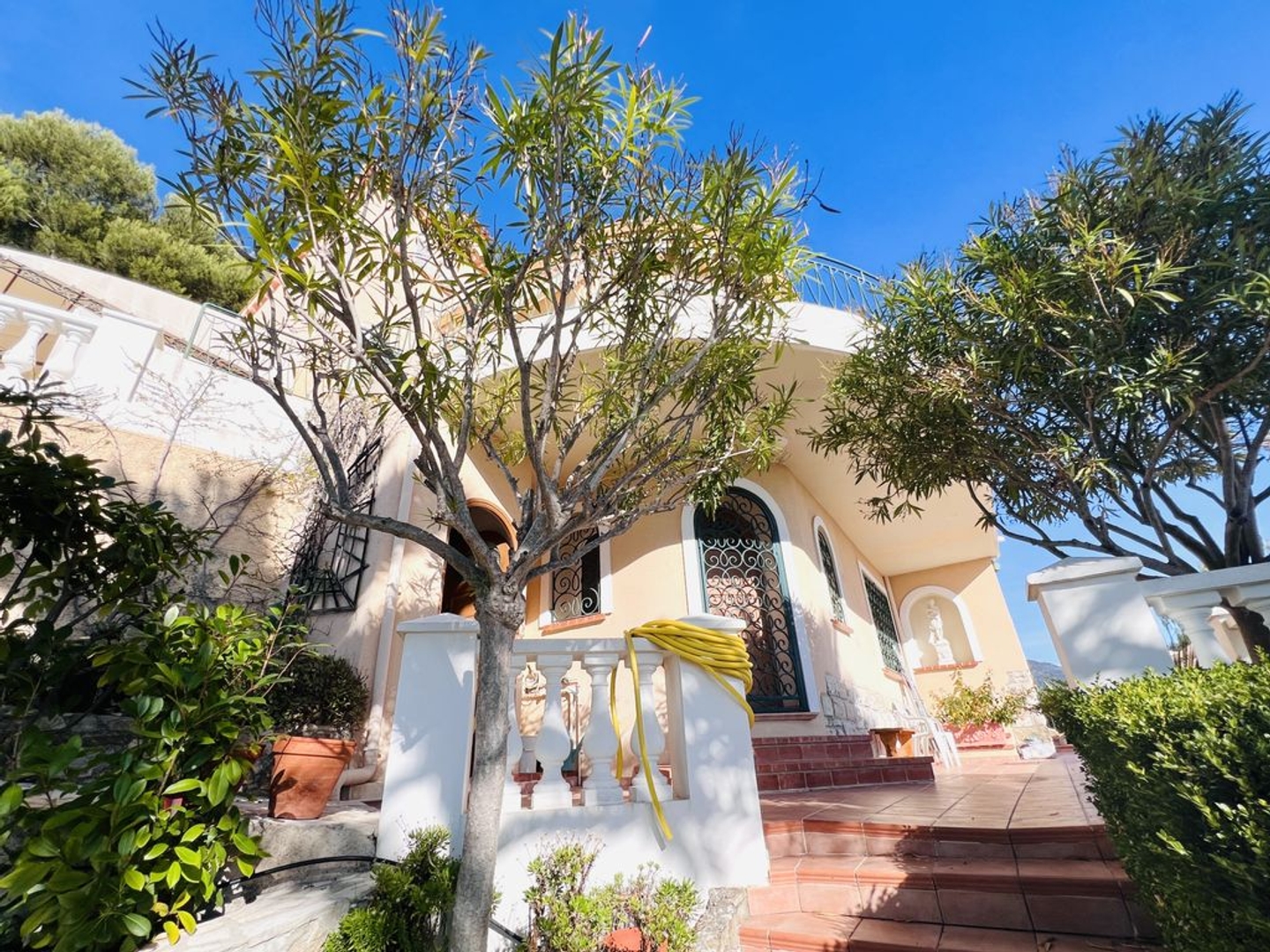 Maison à vendre - 5 pièces - 149m2 - Roquebrune-Cap-Ma... (06190)
