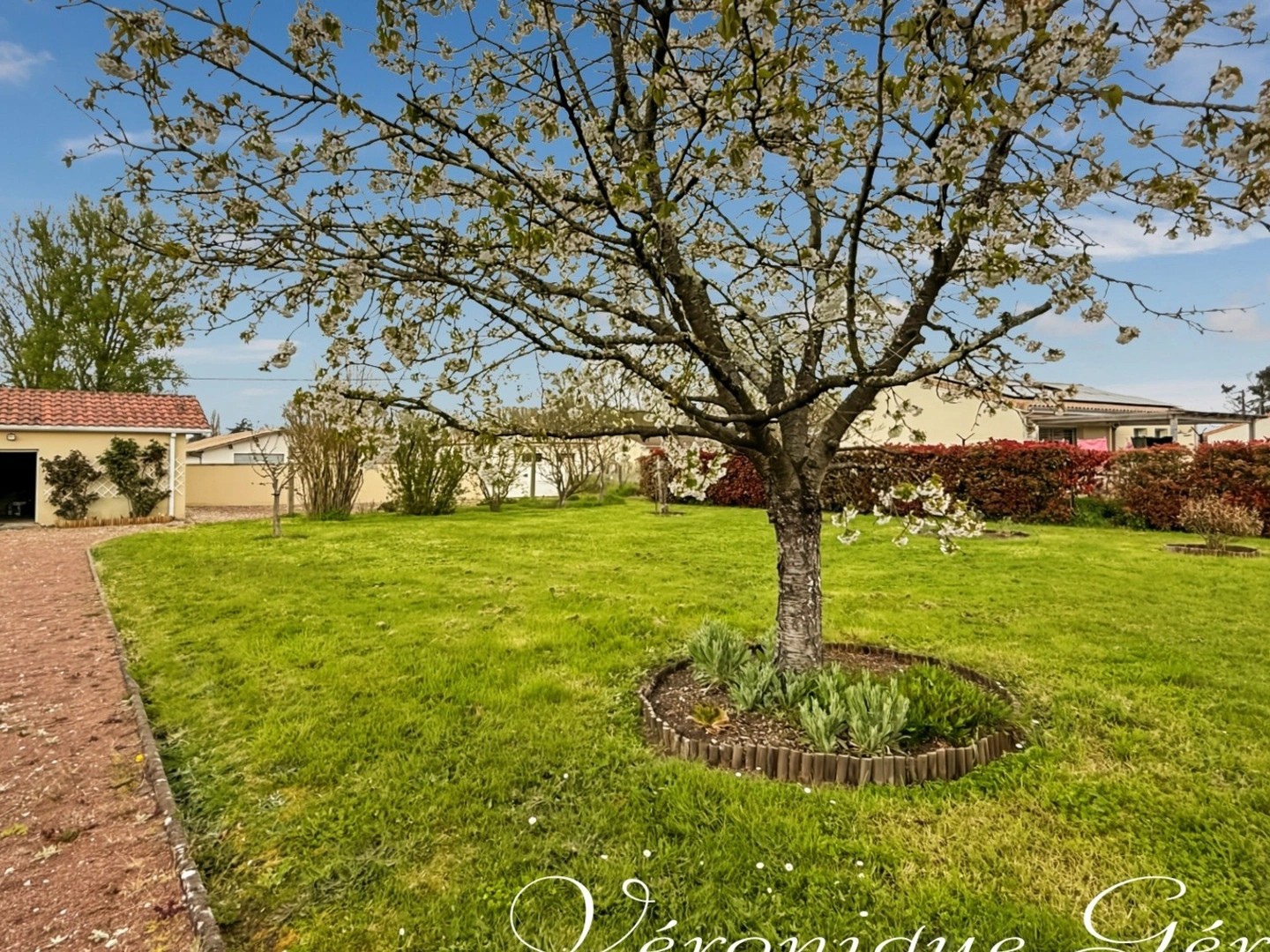 Maison à vendre - 5 pièces - 131m2 - Saint-Médard-De-G... (33230)