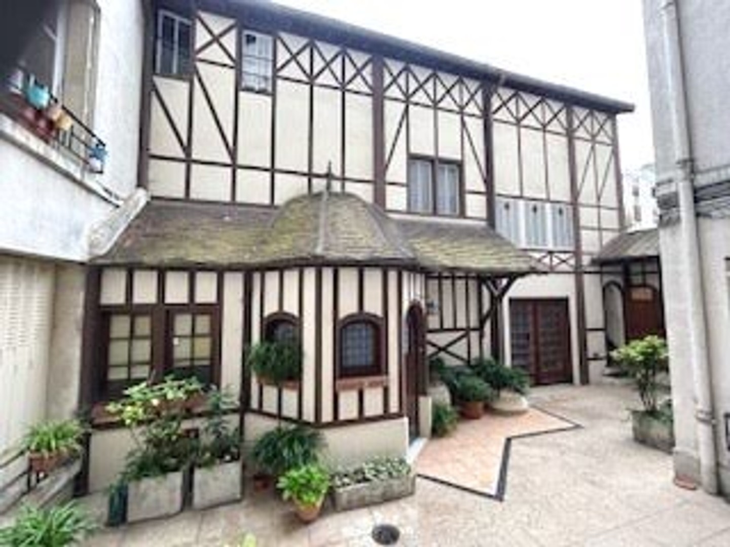 Maison 3 pièces 204 m²