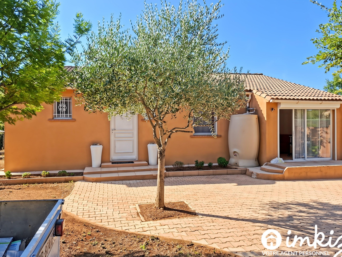 Maison 5 pièces sur terrain clos + annexes