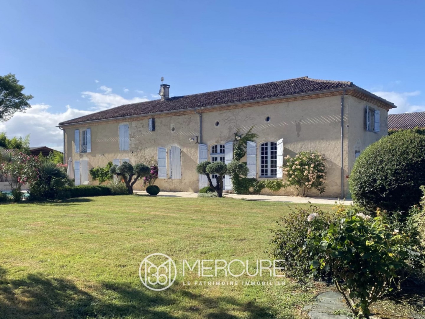 MAISON AVEC ÉTANG ET JARDIN - ENTRE CANAL ET VERGERS - LOT-ET-GA