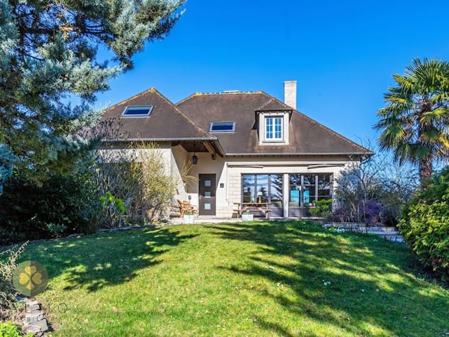 Maison à vendre - 9 pièces - 200m2 - Thoiry (78770)