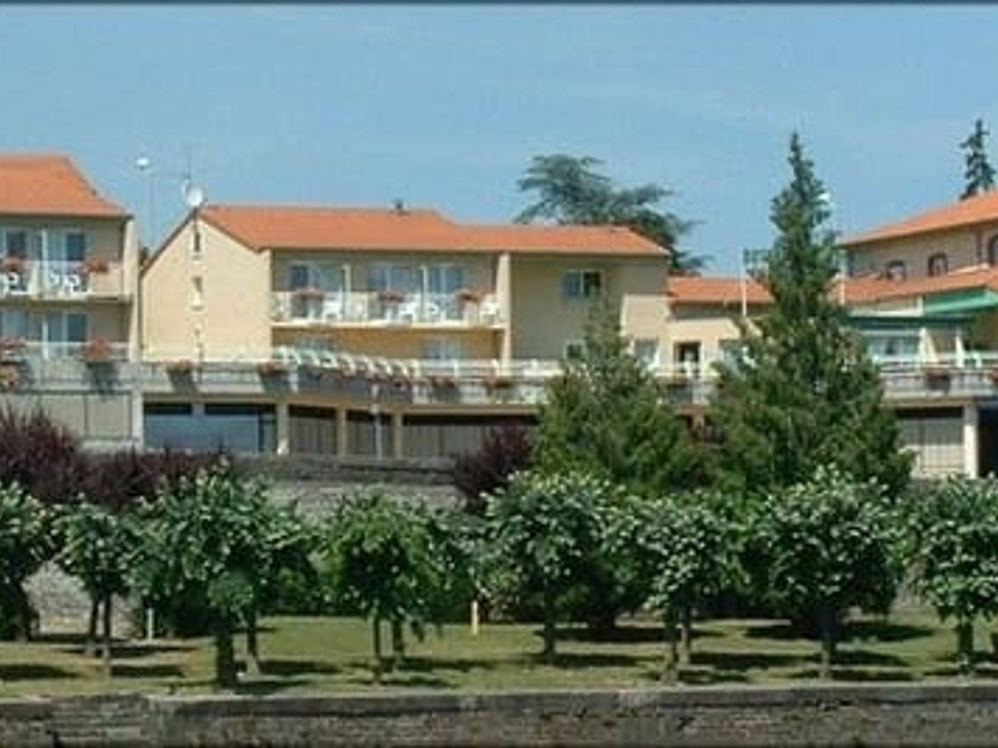 Immeuble 1600 m²