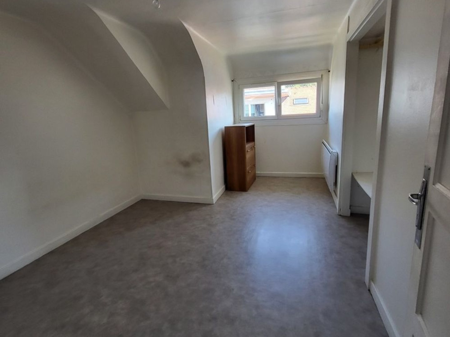 Appartement à vendre - 2 pièces - 35m2 - Saint-Dié-Des-Vosges (88100)